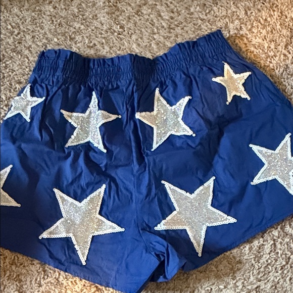 QUEEN OF SPARKLES Red stripe top and blue star shorts LG in both - Picture 4 of 6